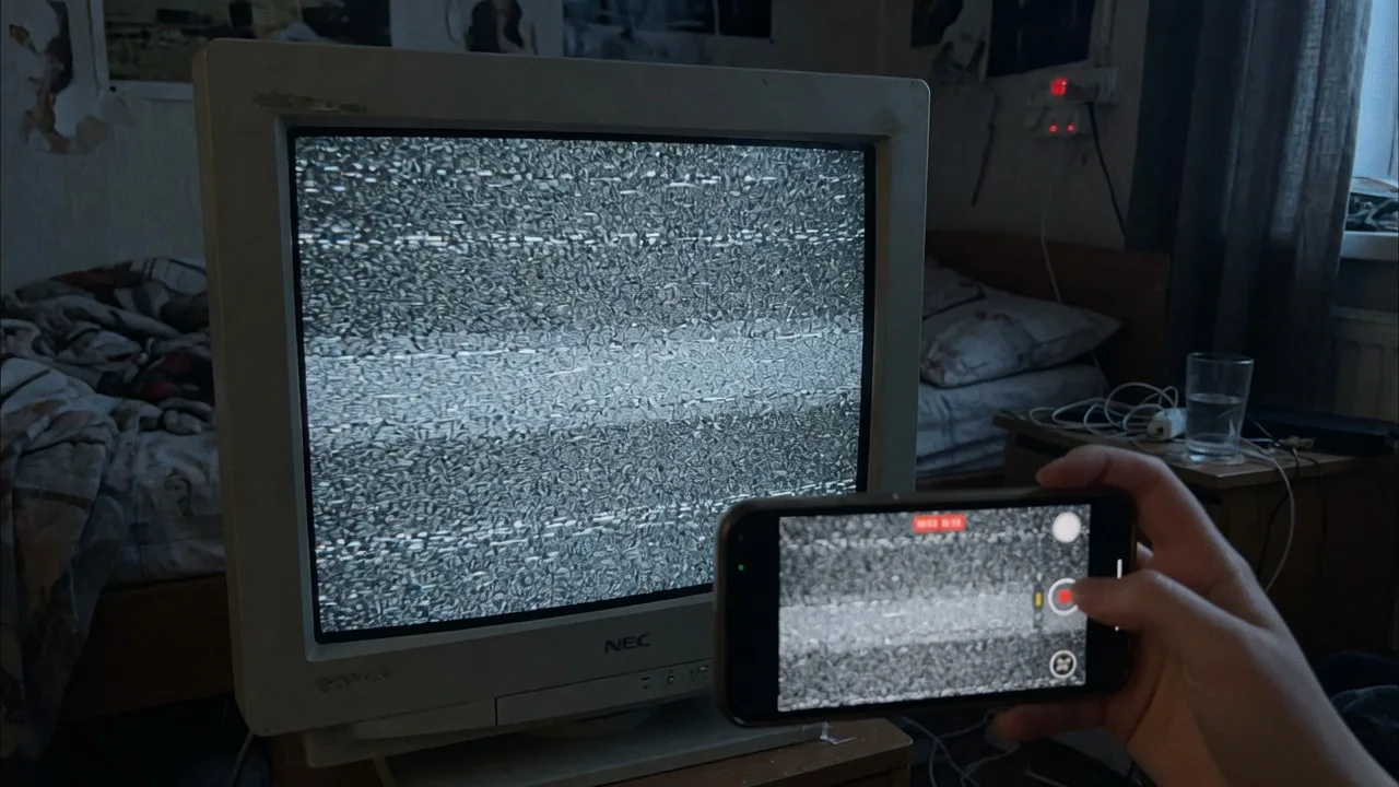 Efek visual lain di monitor, selain layar pecah